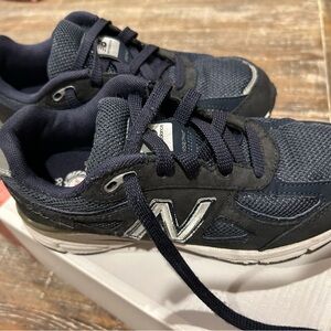 New balance boys 990v4 size 3M